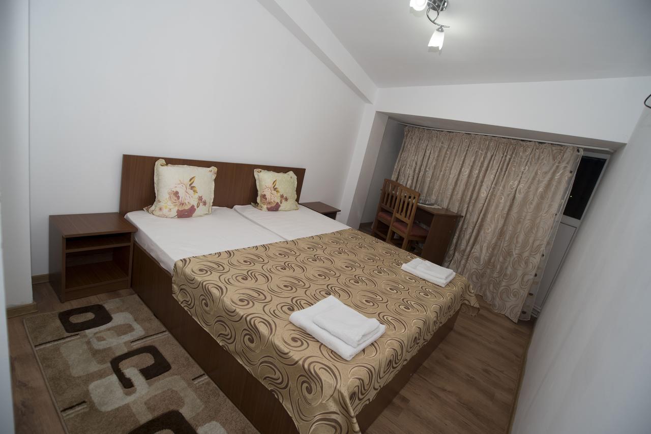Hostel Ruxandra Фокшаны Экстерьер фото
