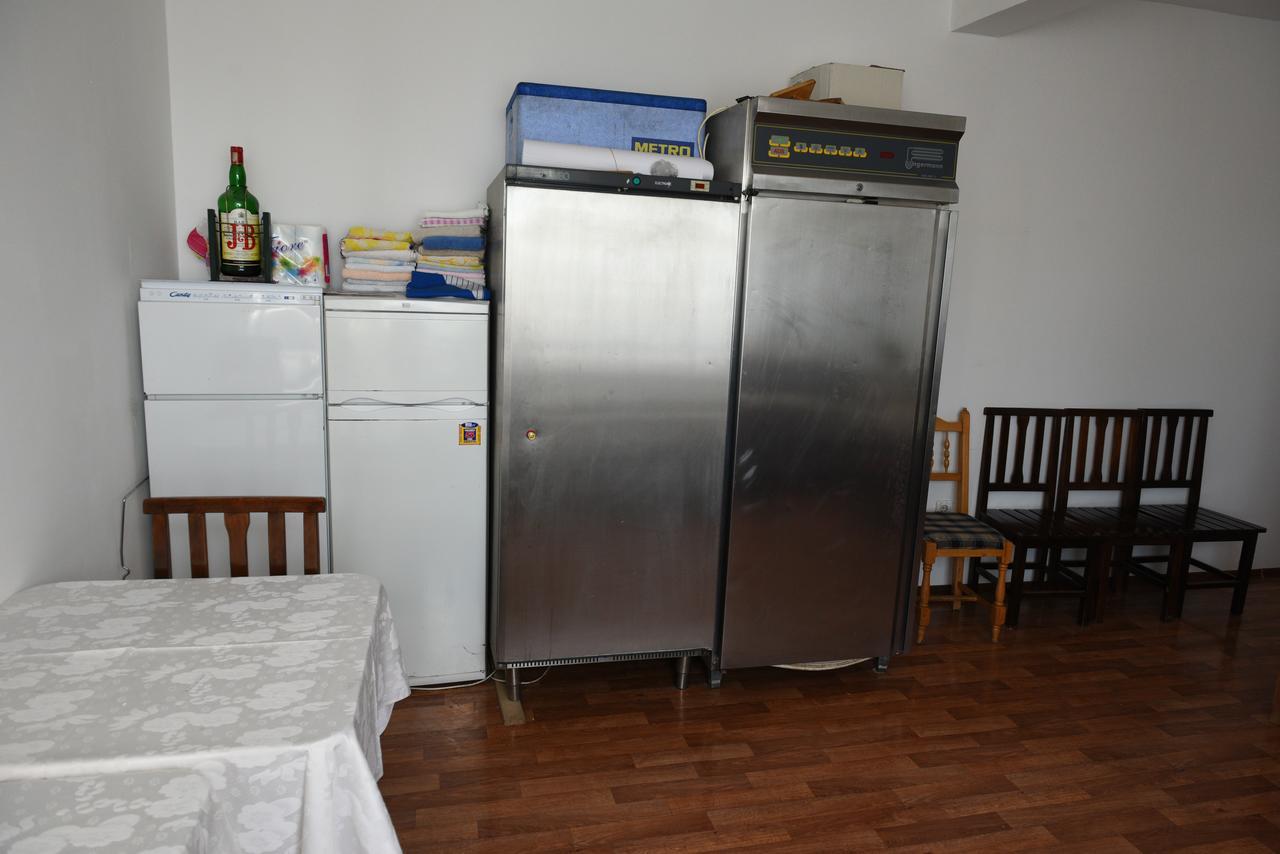 Hostel Ruxandra Фокшаны Экстерьер фото